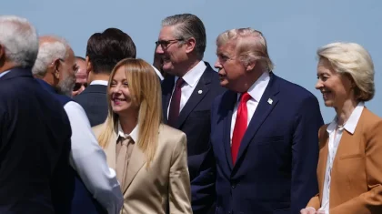 «Умоляла сделать фото»: Трамп и Мелони поссорились из-за селфи на саммите
