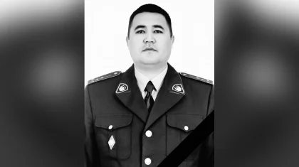 Пытался остановить нарушителя ПДД: полицейский погиб в Туркестане
