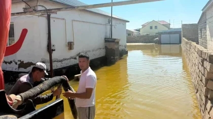 85 дворов под водой: в селе Мангистауской области ликвидируют последствия ливней