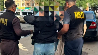 Угрожала обвинить знакомого из TikTok в изнасиловании: актюбинку задержали с поличным
