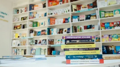 Названы 10 книг, которые чаще всего читают казахстанские семьи