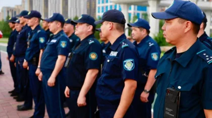 Масштабные рейды стартовали в Астане: кого проверяют в парках и скверах
