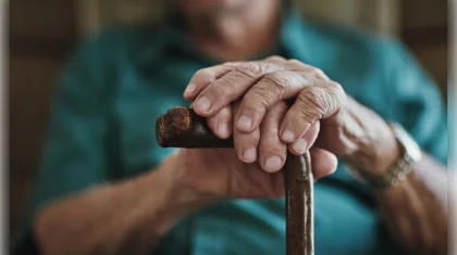 70-летнего пенсионера из Костаная наказали за оскорбление медика