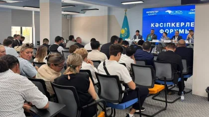 Представители партии «Ак жол» встретились с избирателями и представили предвыборную программу