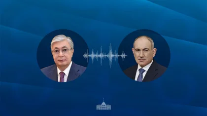 Токаев поздравил Пашиняна с переназначением на должность премьер-министра Армении