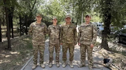 Мужчина напал на ребенка в Алматы: его задержали военнослужащие