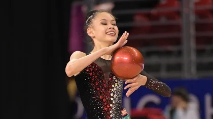 Казахстанка вышла в три финала ЧМ по художественной гимнастике