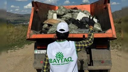 Партия «Байтақ» провела экологический субботник в Усть-Каменогорске