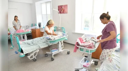 Около 100 будущих мам проголосовали на выборах в перинатальном центре Атырау