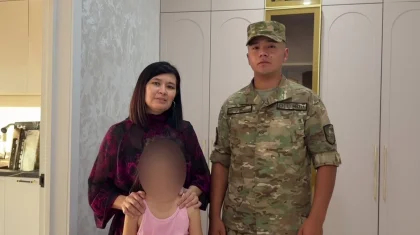 Военный спас двух детей из горящей квартиры в Уральске (ВИДЕО)