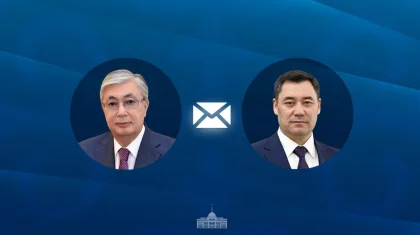 Токаев поздравил Садыра Жапарова с 35-летием независимости Кыргызстана
