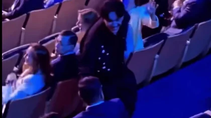 Видео с Димашем среди зрителей распространилось в соцсетях