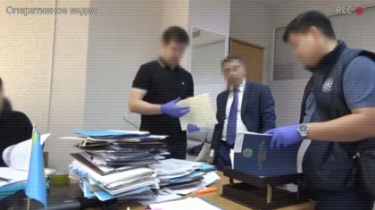 КНБ задержал двух чиновников Минтранса по делу о 40 млн теңге (ВИДЕО)