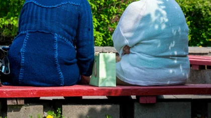 За сплетни о соседке пенсионерку оштрафовали почти на полмиллиона теңге в Караганде