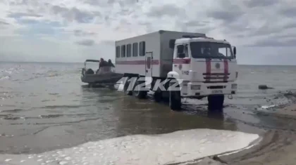 Тела двух пропавших рыбаков нашли спустя неделю на озере Зайсан в ВКО (ВИДЕО)