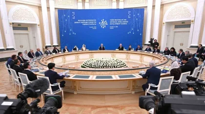 Президент поручил создать отраслевые базы данных для развития ИИ в Казахстане
