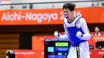 Казахстанскому чемпиону Азиады устроили особое поздравление в небе (ВИДЕО)