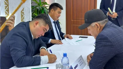 За помощью не пришлось ехать в район: «Әділет» провел прием в отдаленных селах Кызылординской области