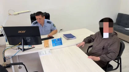 Организатора концерта Кайрата Нуртаса в Шымкенте водворили в ИВС (ВИДЕО)