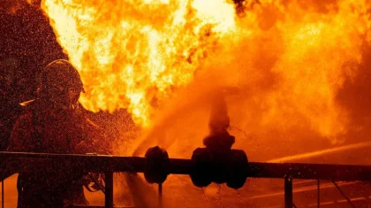 Крупный пожар произошел на военной базе в Канаде: есть пострадавшие