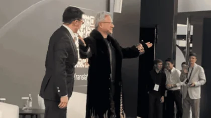 Глава NVIDIA впервые приехал в Казахстан и примерил казахский шапан