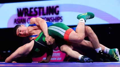 Нурсултан Турсынов вышел в 1/8 финала чемпионата мира по борьбе в Астане