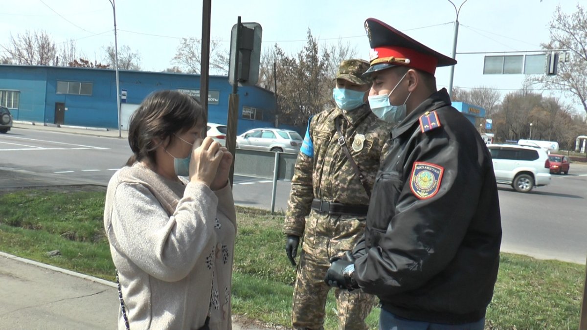 Более двух тысяч человек нарушили карантин в Алматы