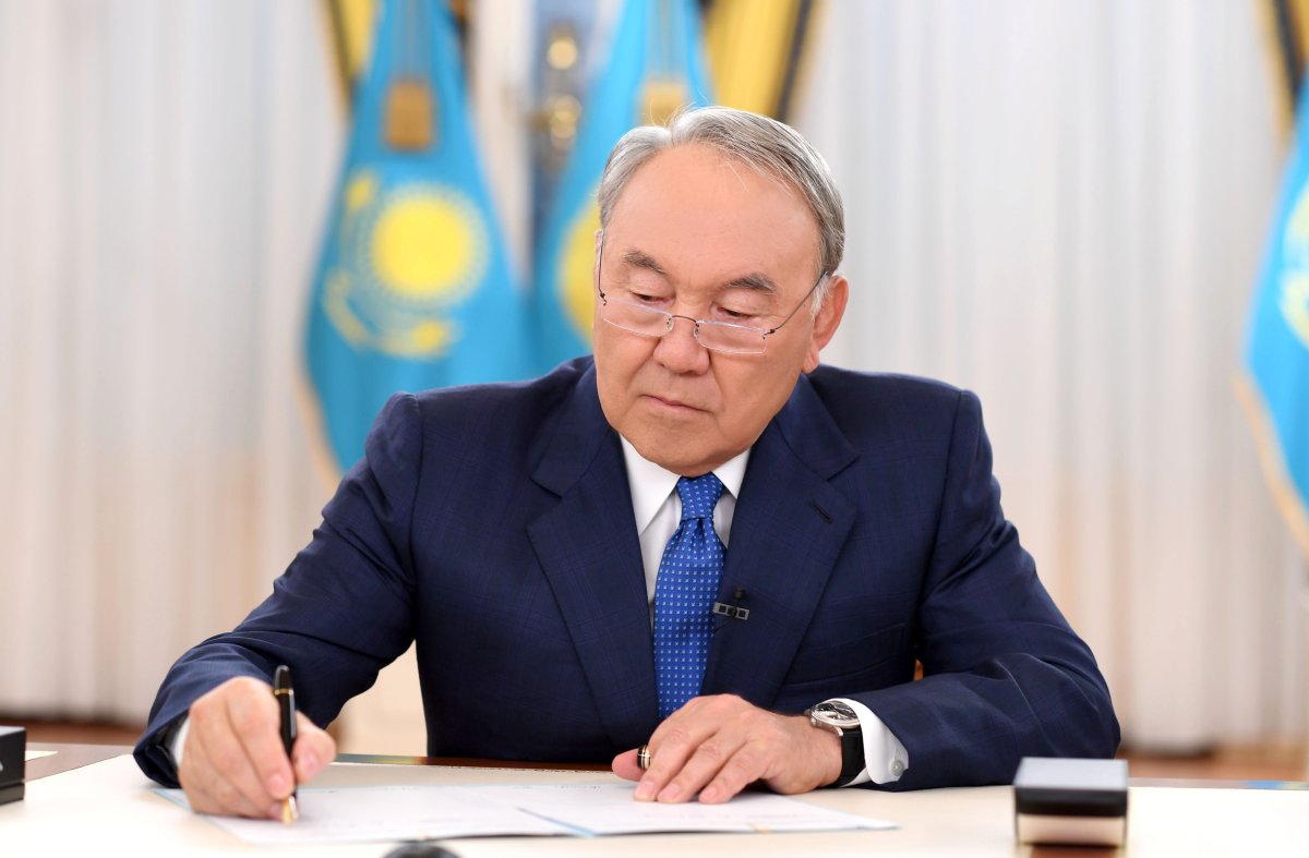 Елбасы выразил соболезнования семье академика Надира Надирова