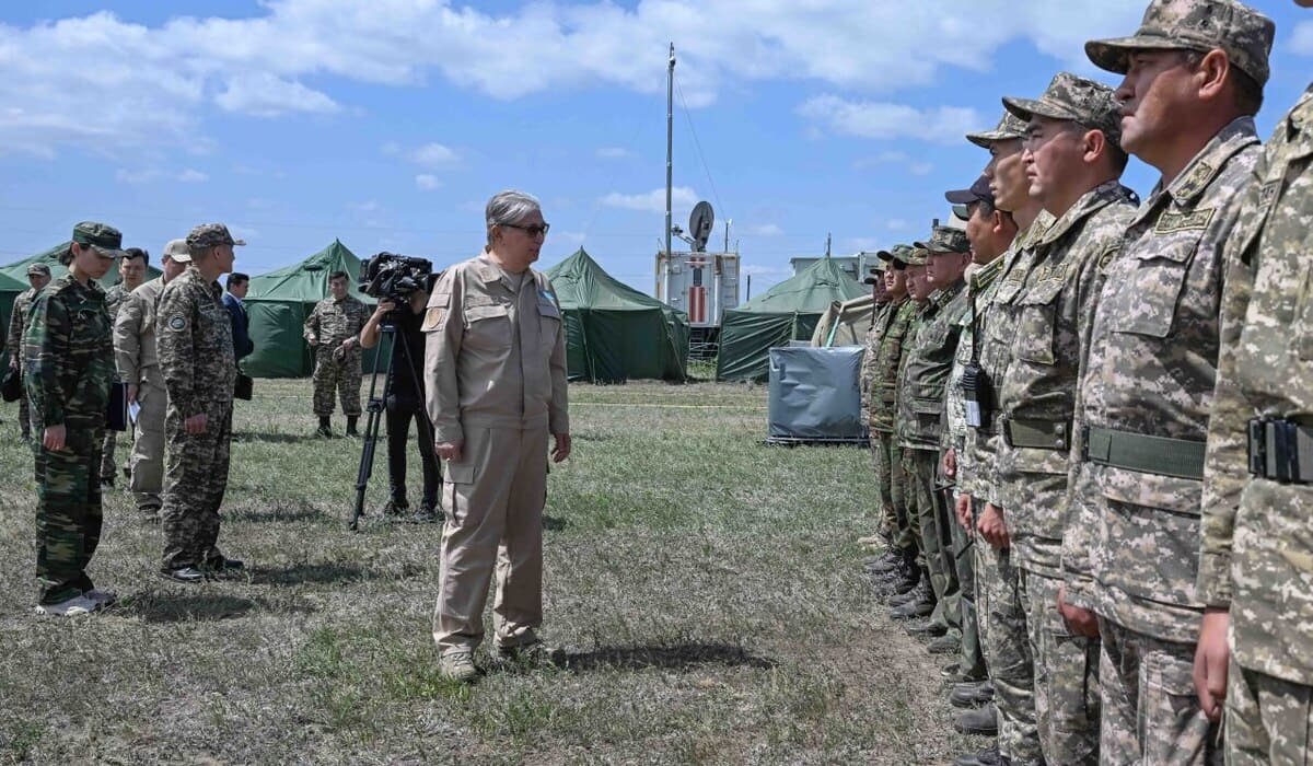 Президент казахстана с народом