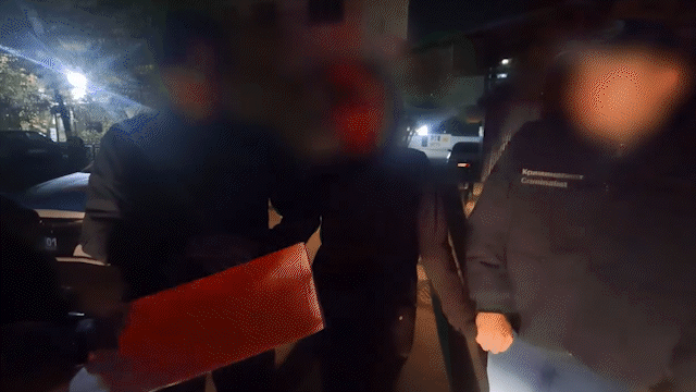 «Оглядывалась по сторонам»: в Астане задержали женщину, вышедшую на первое «задание» закладчицы (ВИДЕО)