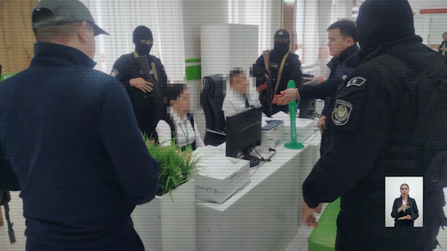 Канал незаконной миграции ликвидирован в Шымкенте: задержаны 13 человек (ВИДЕО)