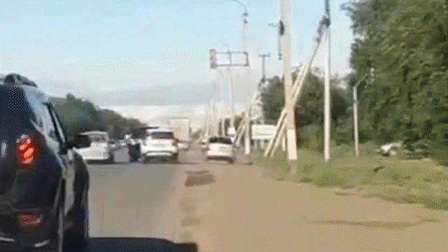 Угнали Lada Priora и попытались скрыться: подростка и его сообщника задержали в Уральске (ВИДЕО)